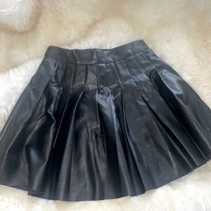Black vegan 🌱 leather skirt